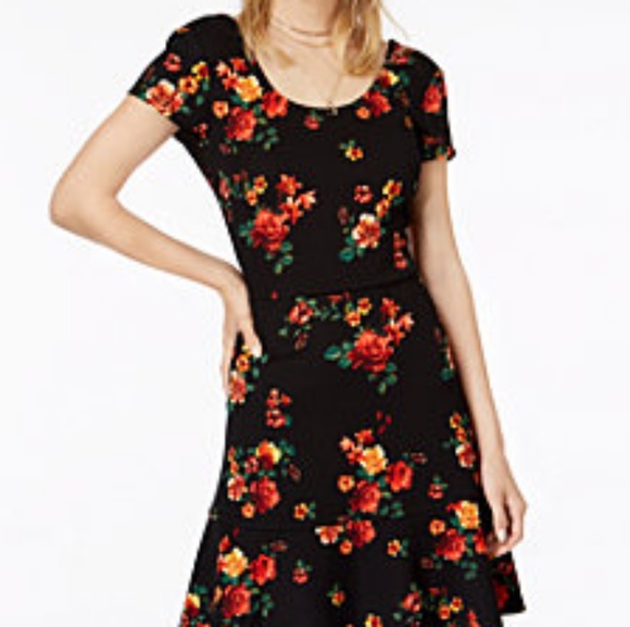 Planet Gold Dresses & Skirts - 30% OFF BUNDLES Planet Gold Black and Red Floral